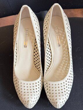 BCBG Generation White Leather "Polka" Pumps. Size 8.